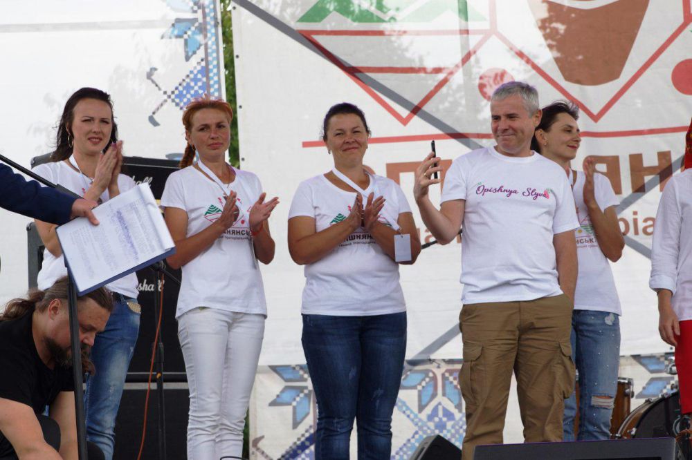 Під Полтавою триває «сливовий» фестиваль