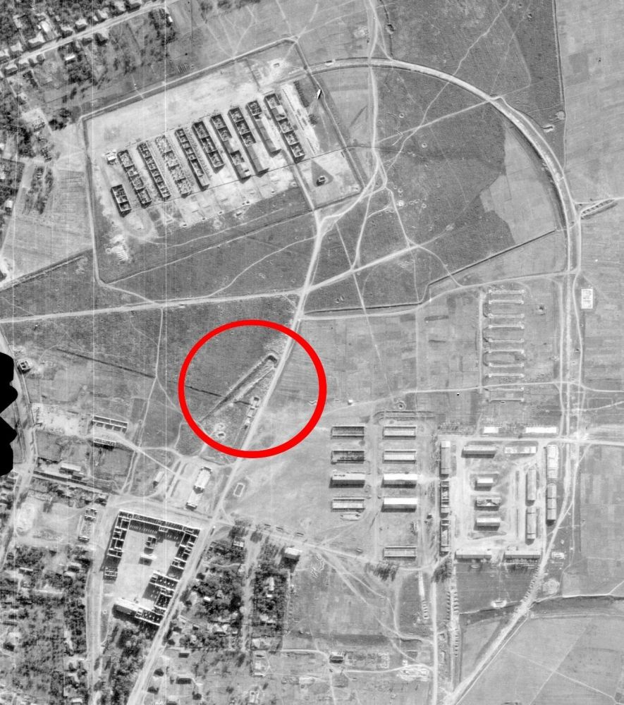 Рови (колишні стрілецькі тири) на аерофотозйомці Luftwaffe 1943 р.