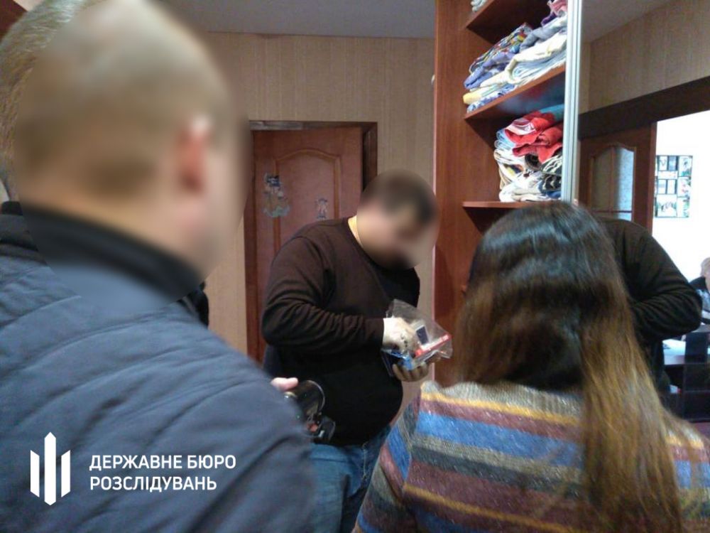 ДБР провело обшуки