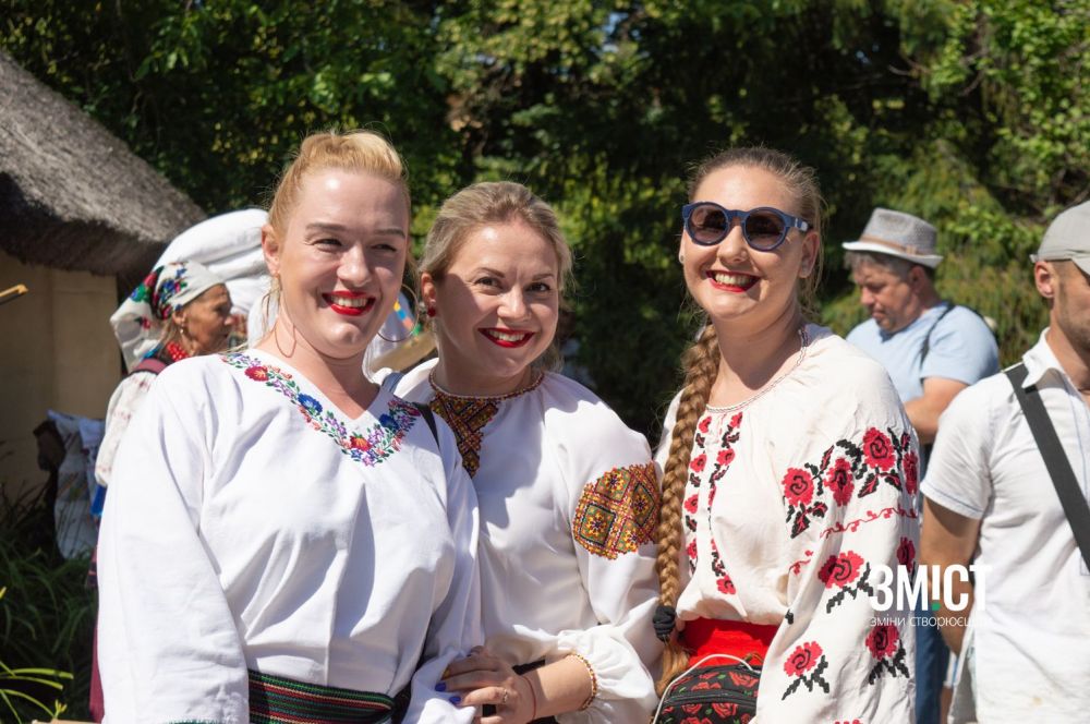 У садибі Котляревського відіграли весілля з минулого