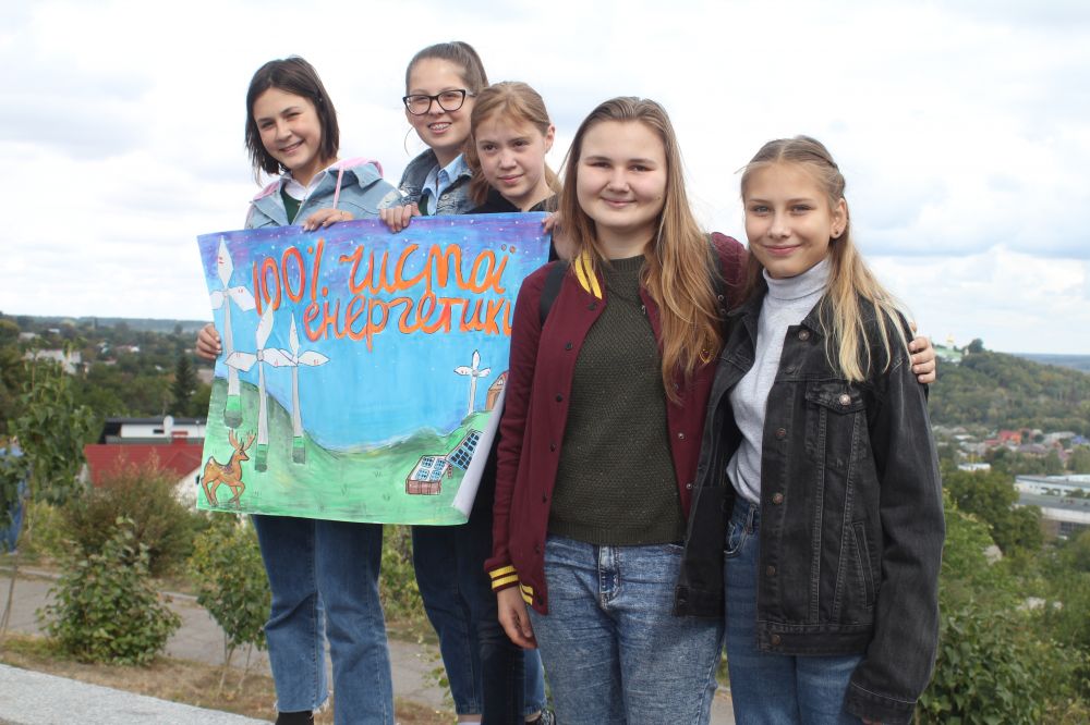 У Полтаві пройшлися з вимогою врятувати планету від екокатастрофи