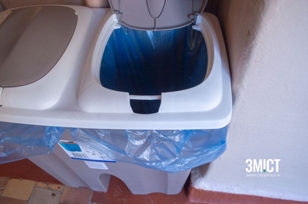 Полтавська ЗОШ №20 сортує сміття уже 3 роки