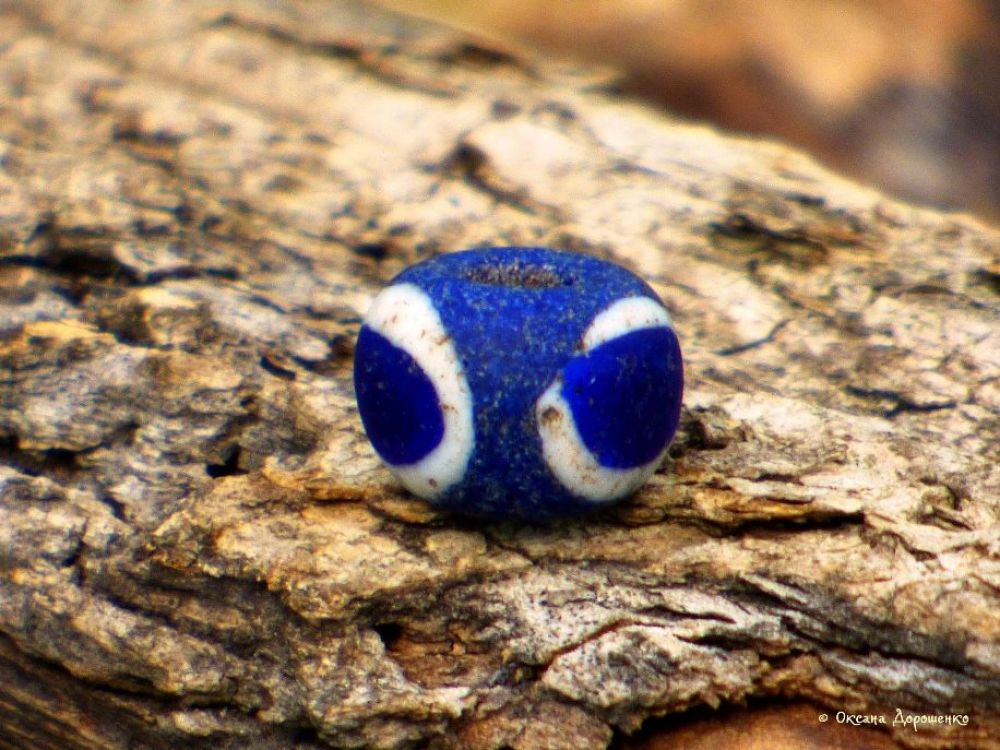 Антична намистина (Джерело – НАН України)