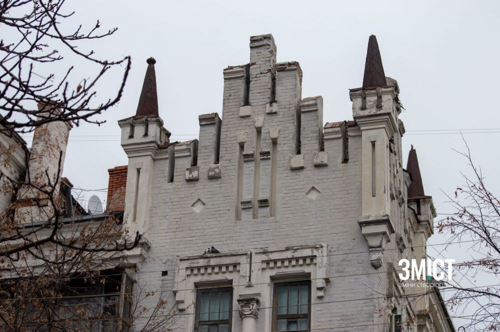 Прибутковий будинок Перцовича (будинок з воронами, замок Річарда)