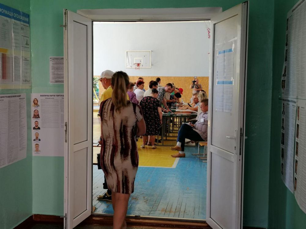 На виборчій дільниці де сталося порушення (фото зі сторінки Громадянської кампанії в фейсбук)