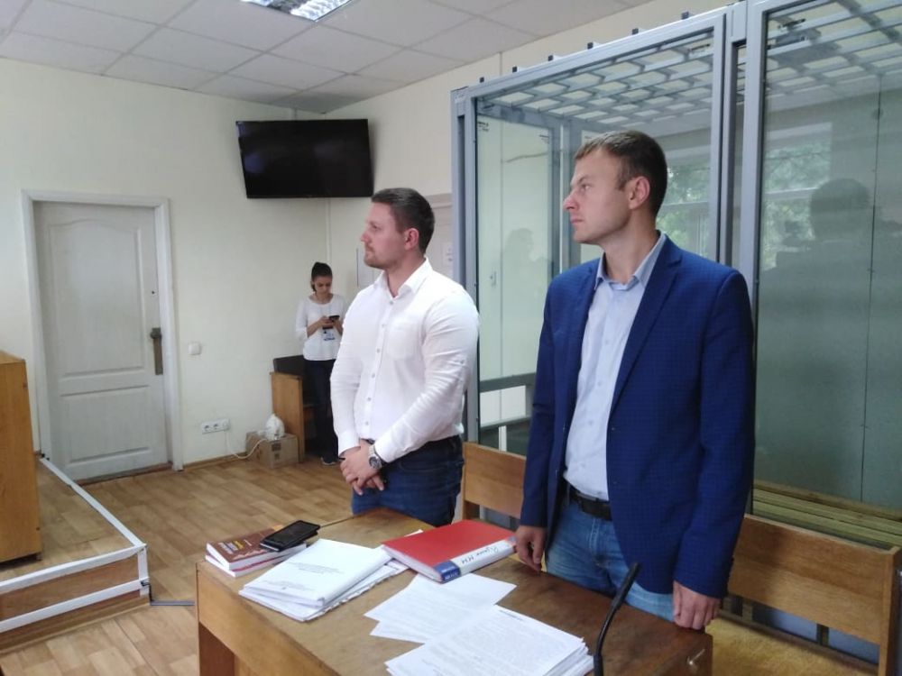 Микола Різник та його адвокат