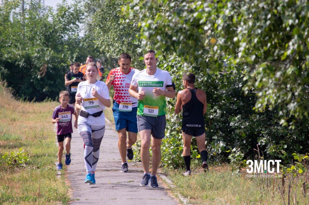 У Полтаві втретє пробігли Прирічковий крос