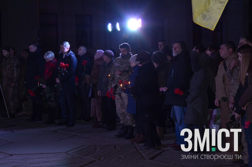 Полтавці попрощалися із полеглим 22-річним військовослужбовцем Максимом Хітайловим