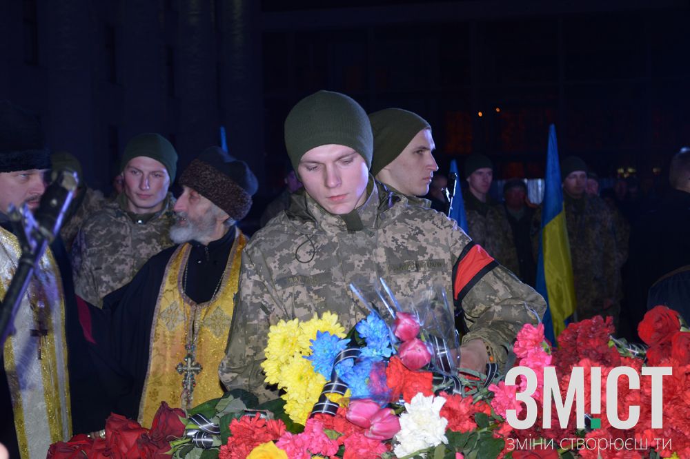 Полтавці попрощалися із полеглим 22-річним військовослужбовцем Максимом Хітайловим