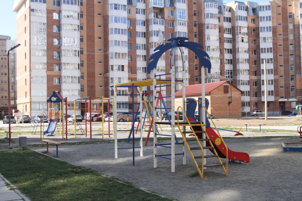 Дитячий майданчик «Лелека» на Леваді