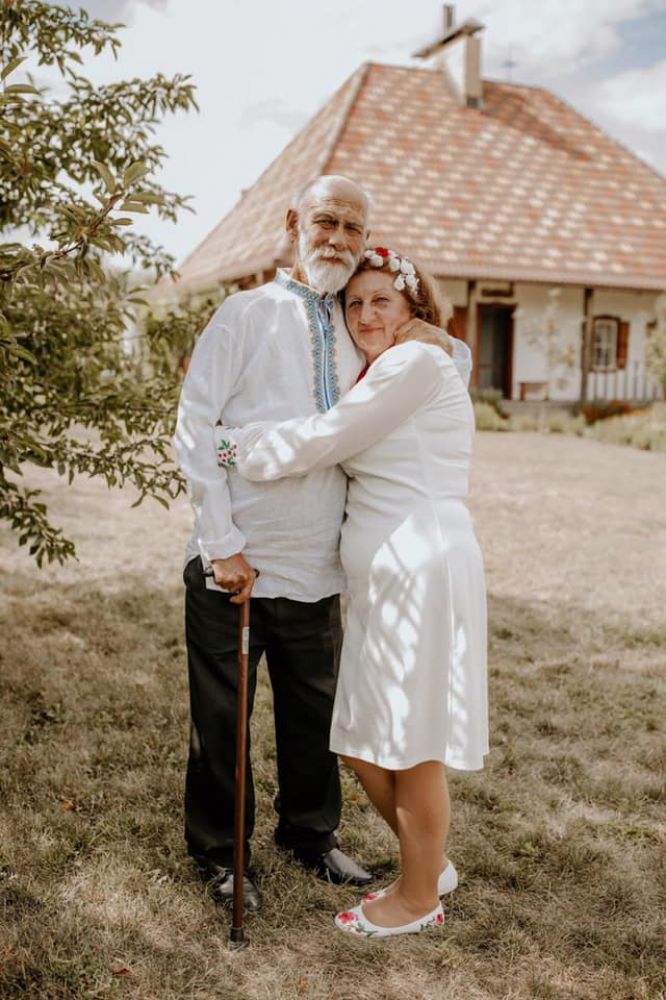 Гнойовий Сергій з пані Наталею. Фото з особистої сторінки художника у фейсбук