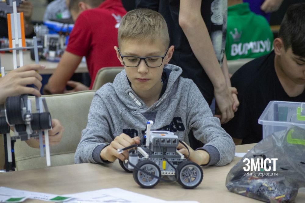 На змаганнях з робототехніки
