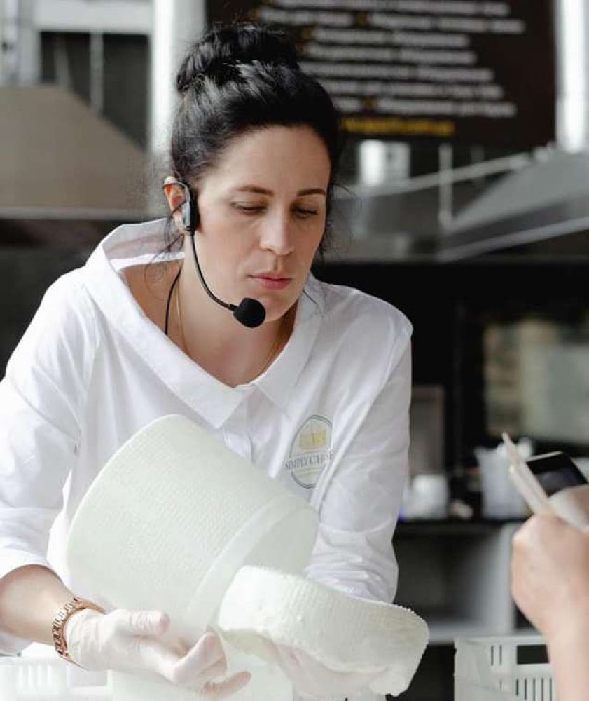 Засновниця і власниця торгової марки «Коза Чка», вчитель-сировар і учасниця низки бізнесових та навчальних проєктів Тетяна Дядечко