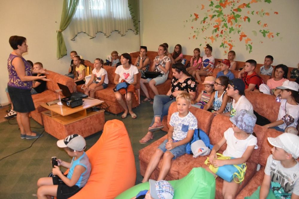 У полтавській бібліотеці триває тиждень кінопоказів (Фото обласної бібліотеки імені Гончара)