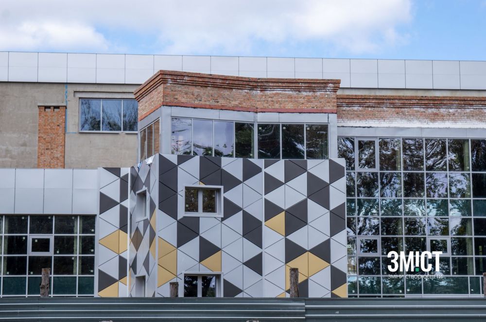 Спорткомплекс на Петра Юрченко