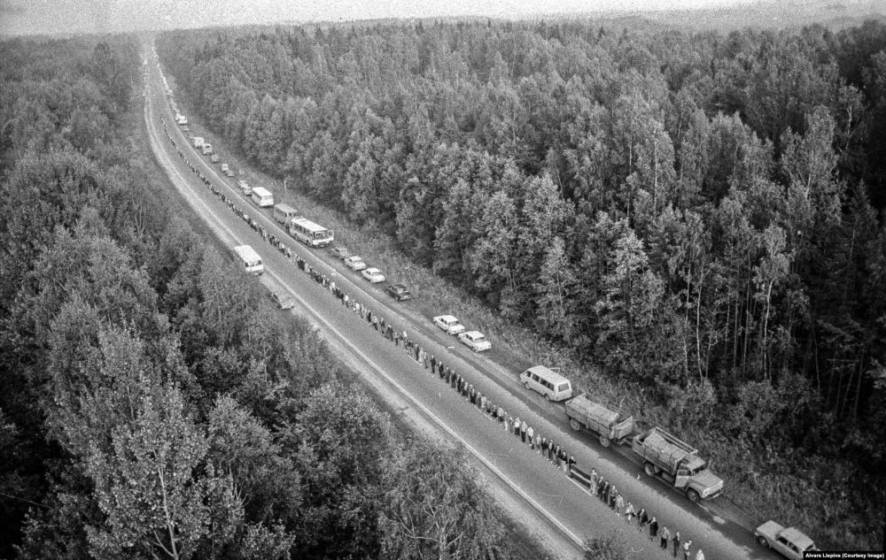 Живий ланцюг у Прибалтиці. Джерело - www.radiosvoboda.org