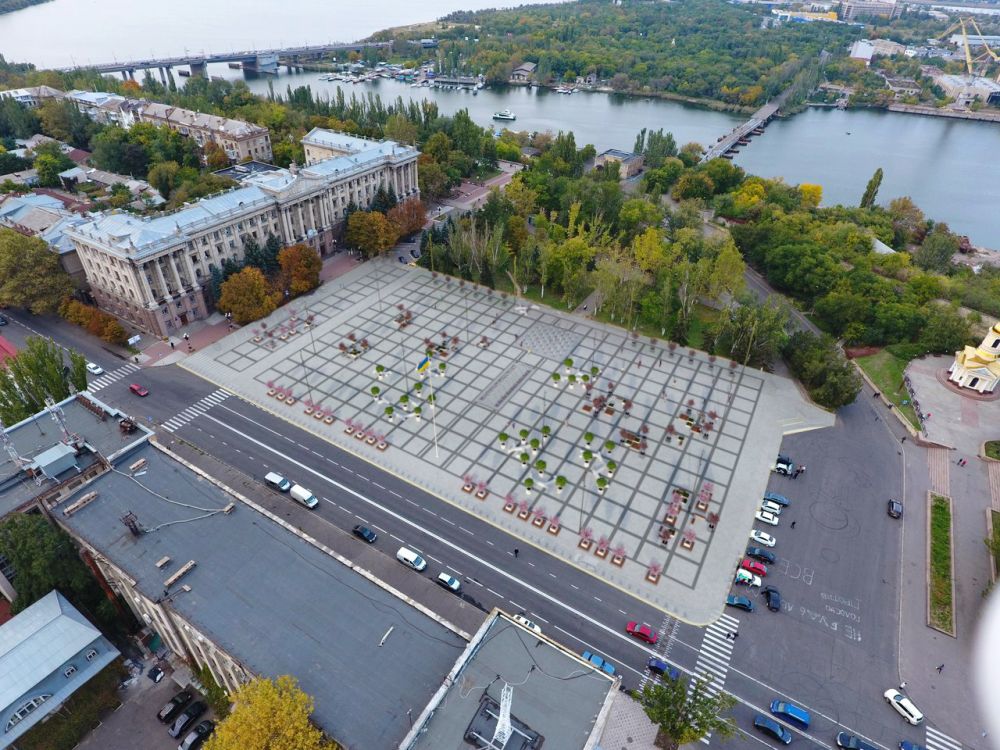 Соборна площа у Миколаєві (фото - Євгенія Паралути)