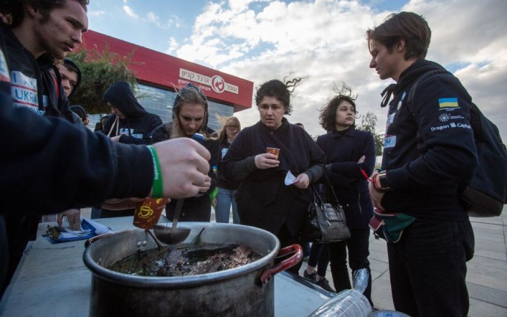 Акція «Непораховані 1932»: полтавські студенти розповіли про Голодомор в Ізраїлі мовою їжі
