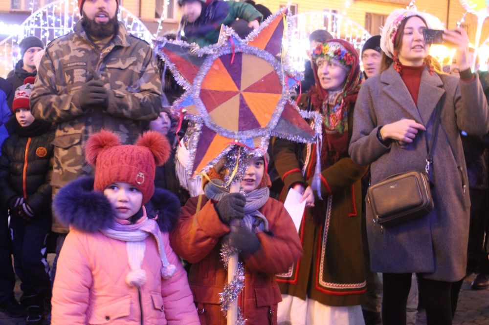 Кількадесят полтавців зібралися разом, аби защедрувати