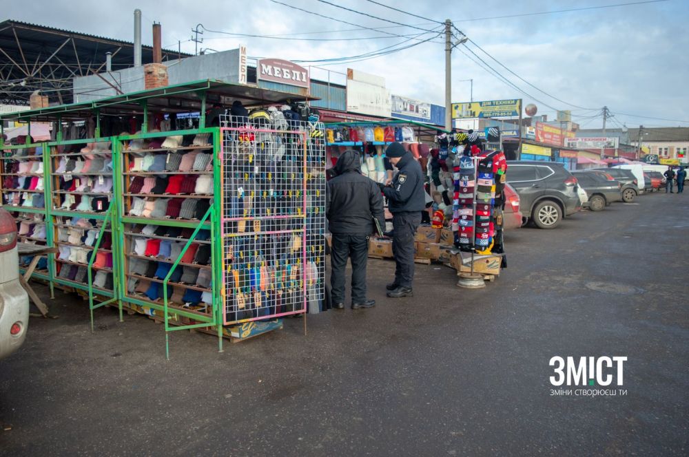 Поліція попереджує реалізаторів ринку про порушення правил торгівлі