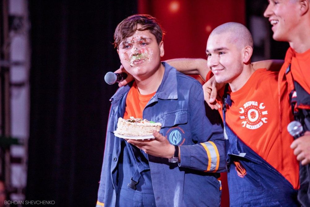 Виступ команди на полтавській «Лізі сміху»