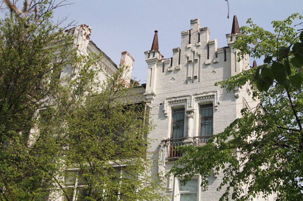 Прибутковий будинок адвоката Перцовича на вул. Пушкіна, 40.