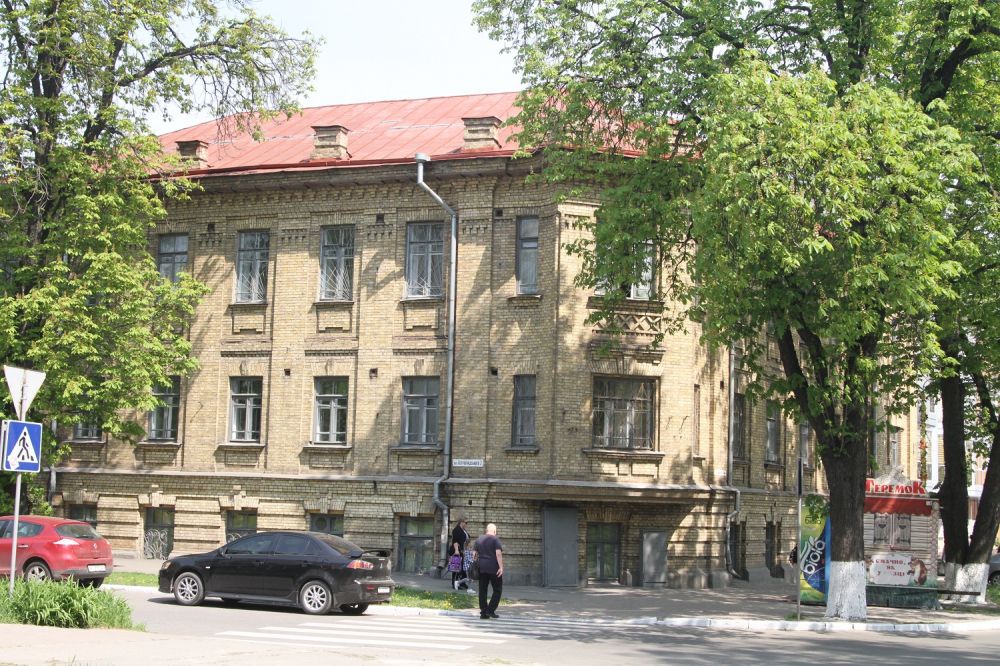 Педагогічний університет на вул.Остроградського,2.