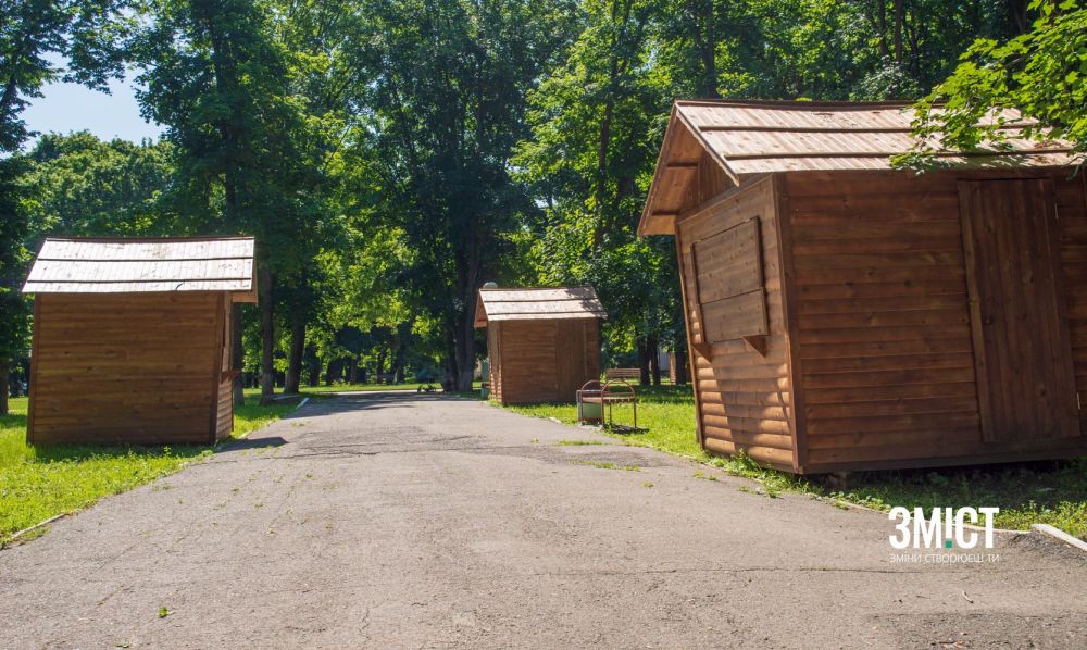 Дерев'яні будинки для міських ярмарків