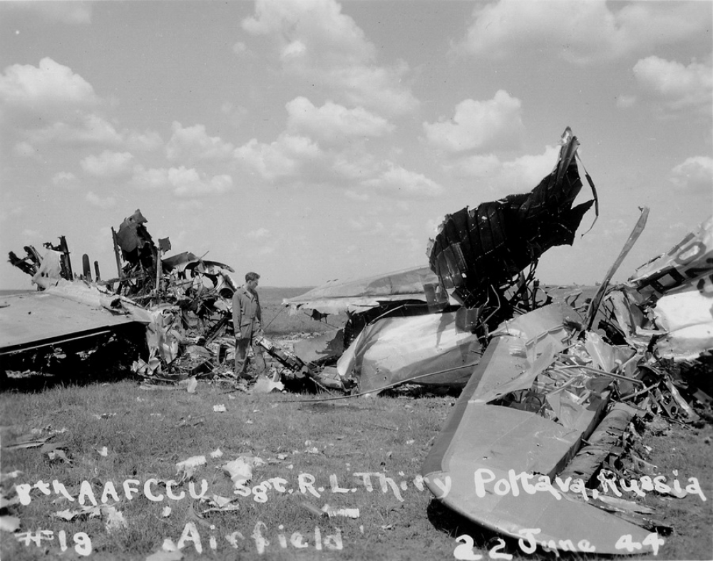 Знищений літак американських ВПС (Джерело – aviator.guru)