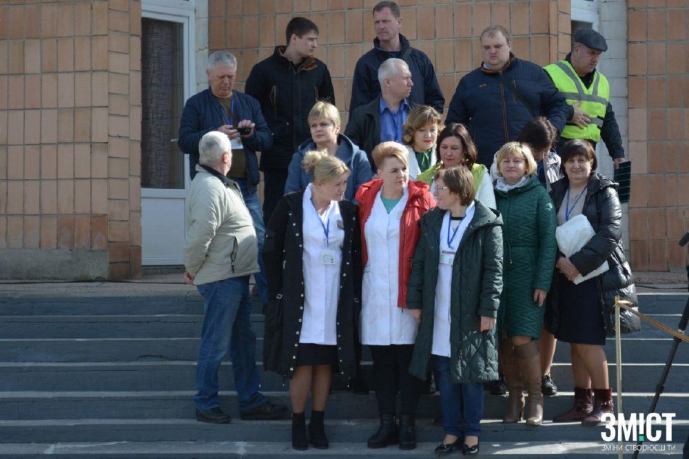 Колектив медцентру «Нові Санжари»