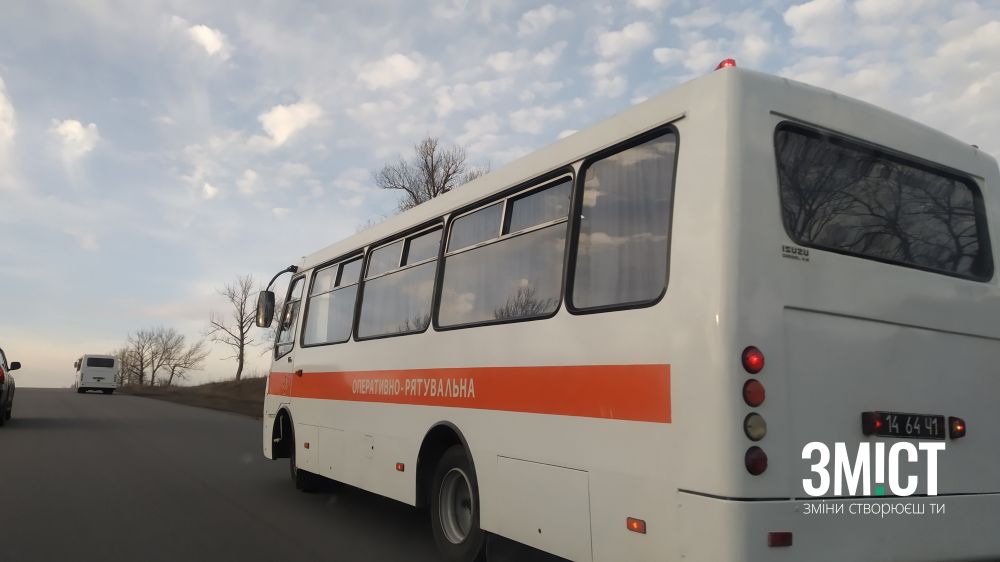 Один з рятувальних автобусів