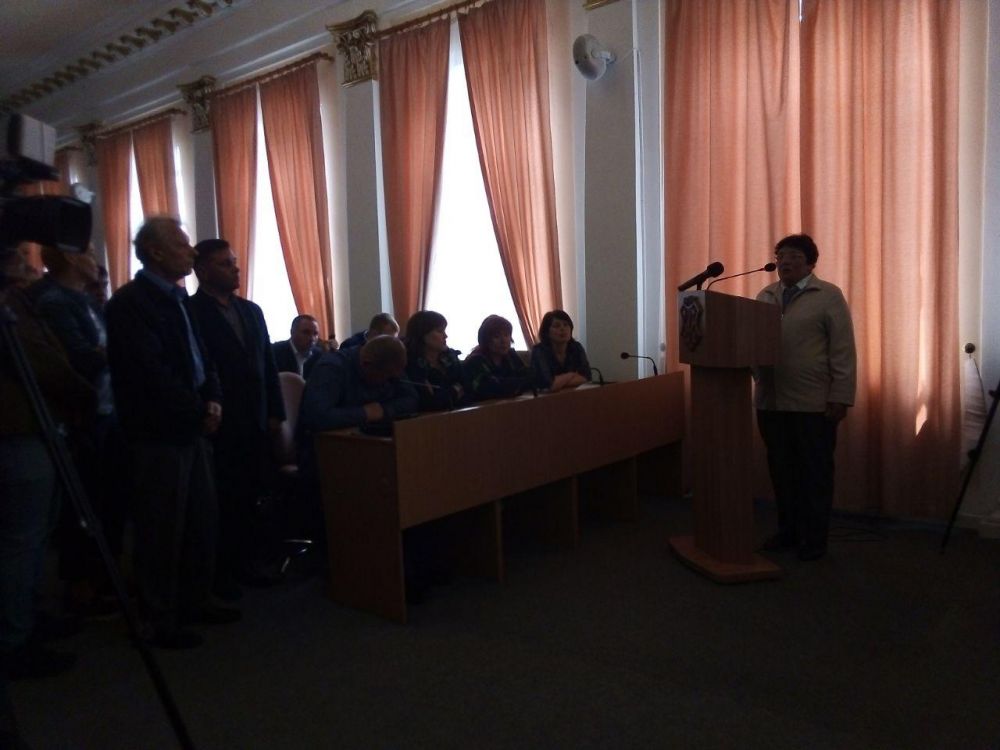 Виступають полтавці.