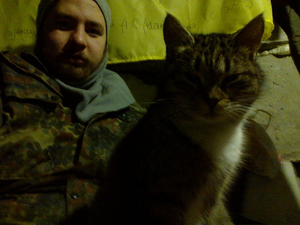 Олекса Коба з котом