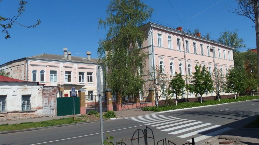 Полтавський міський багатопрофільний ліцей №1 (Джерело – wikimapia)