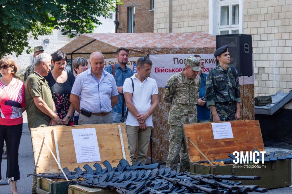 Тепер зі зброєю: полтавські школи отримали автомати й пістолети для уроків «Захисту Вітчизни»