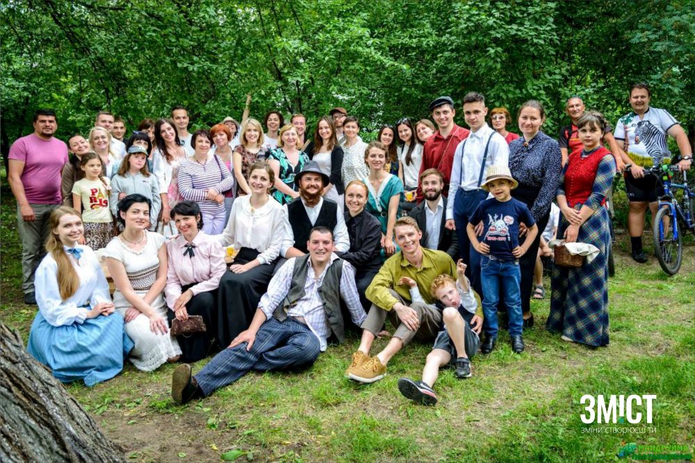 Після вистави «Французька сторінка в житті Короленка»