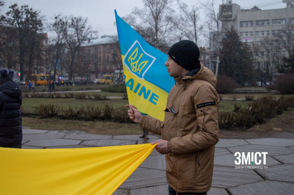 З журналістами було 20 осіб