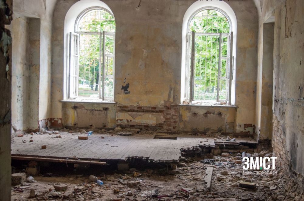 Усередині Кадетського корпусу