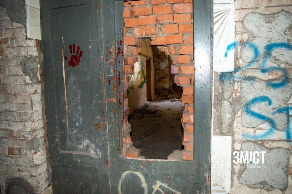 Усередині Кадетського корпусу