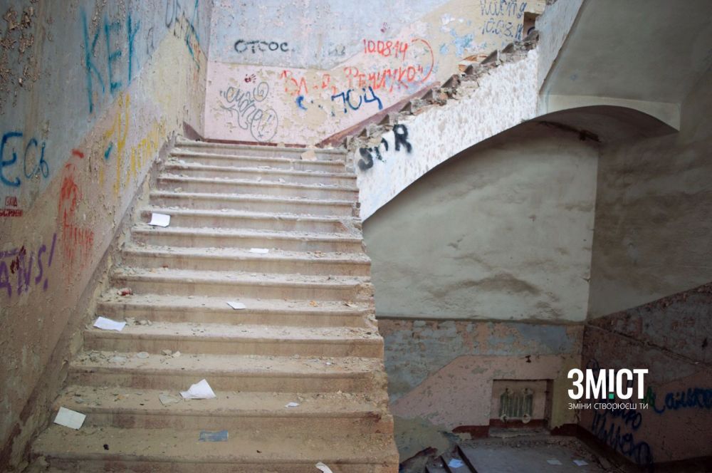 Усередині Кадетського корпусу