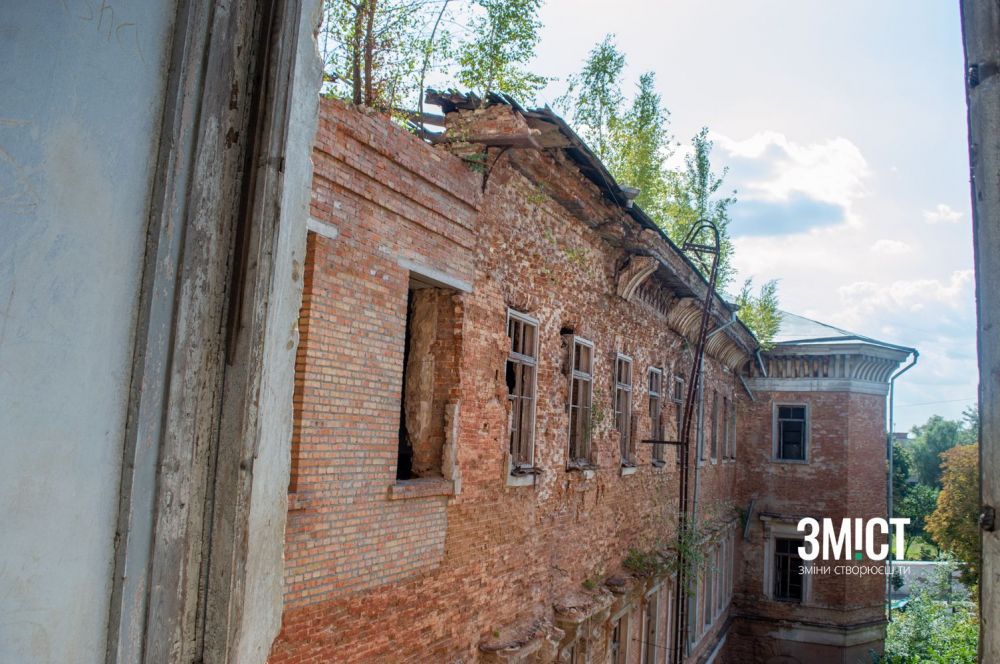 Усередині Кадетського корпусу