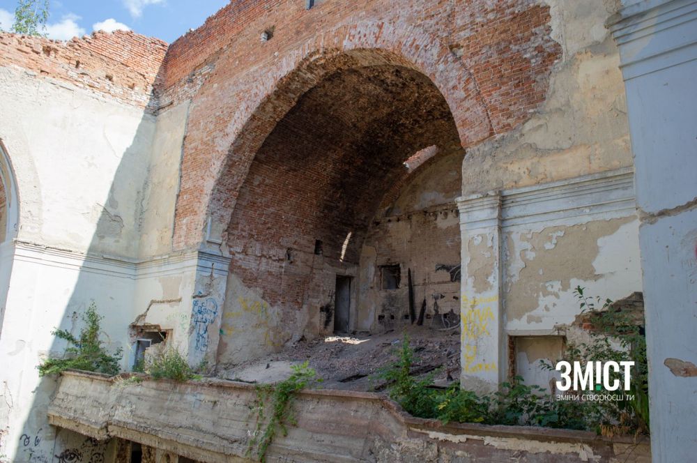 Усередині Кадетського корпусу