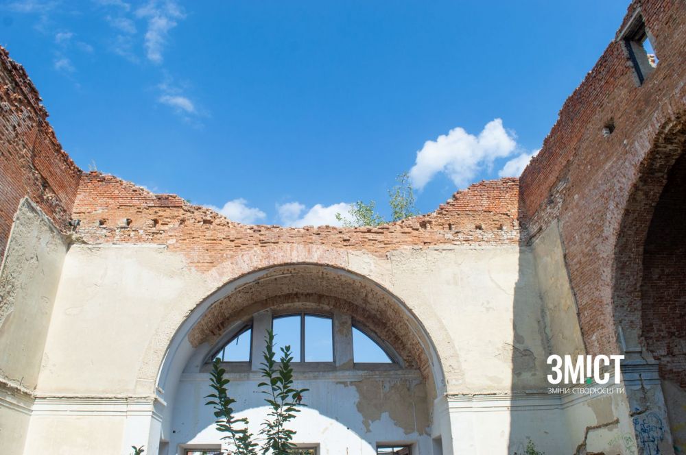 Усередині Кадетського корпусу