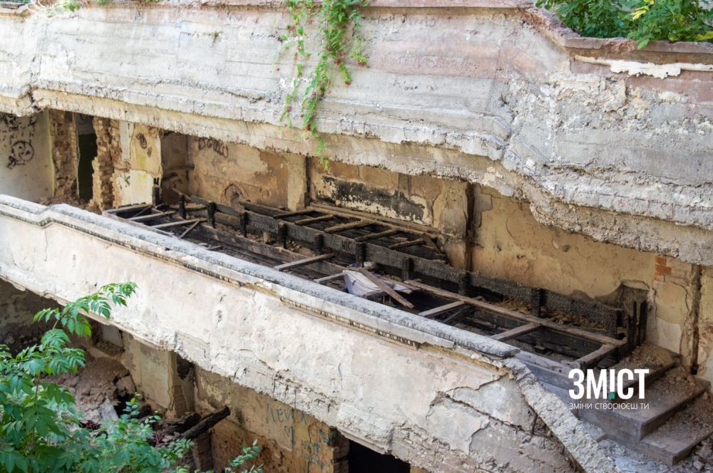 Усередині Кадетського корпусу