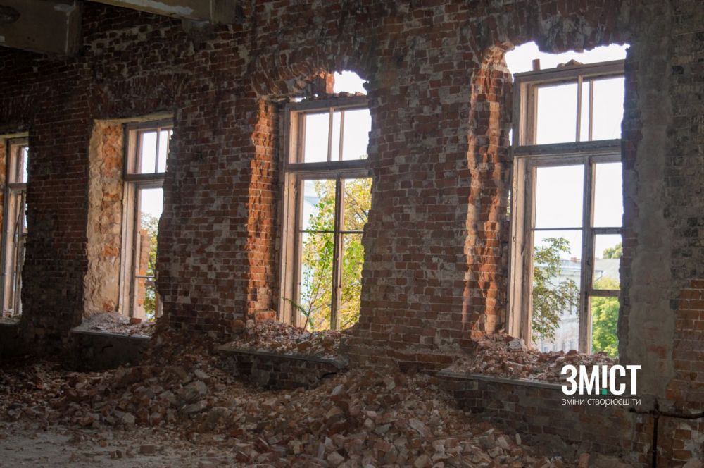 Усередині Кадетського корпусу