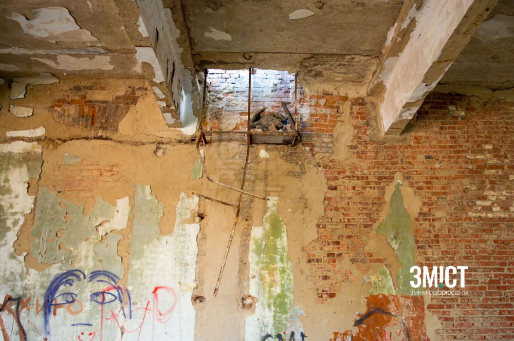 Усередині Кадетського корпусу