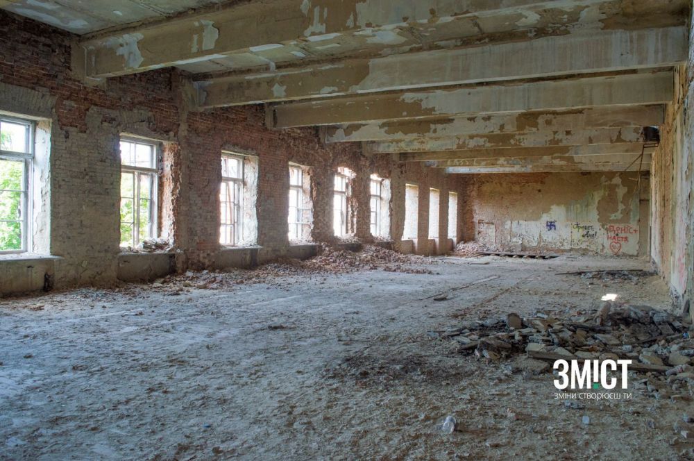 Усередині Кадетського корпусу