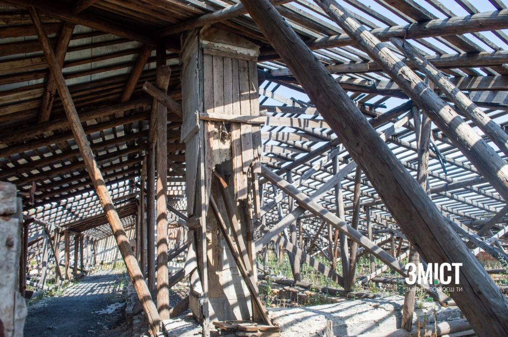 На даху Кадетського