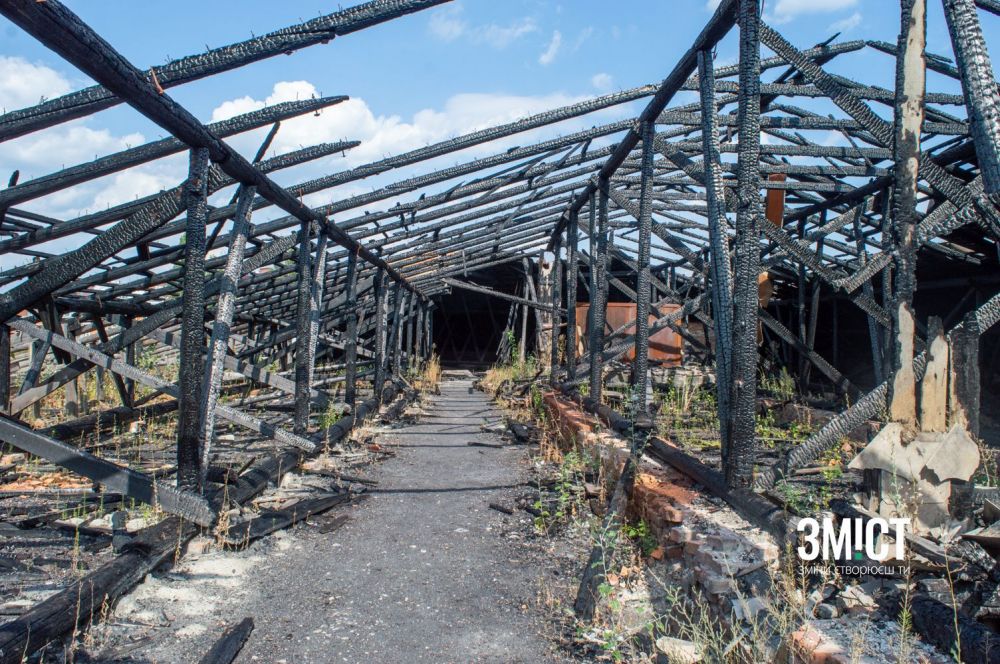 На даху Кадетського