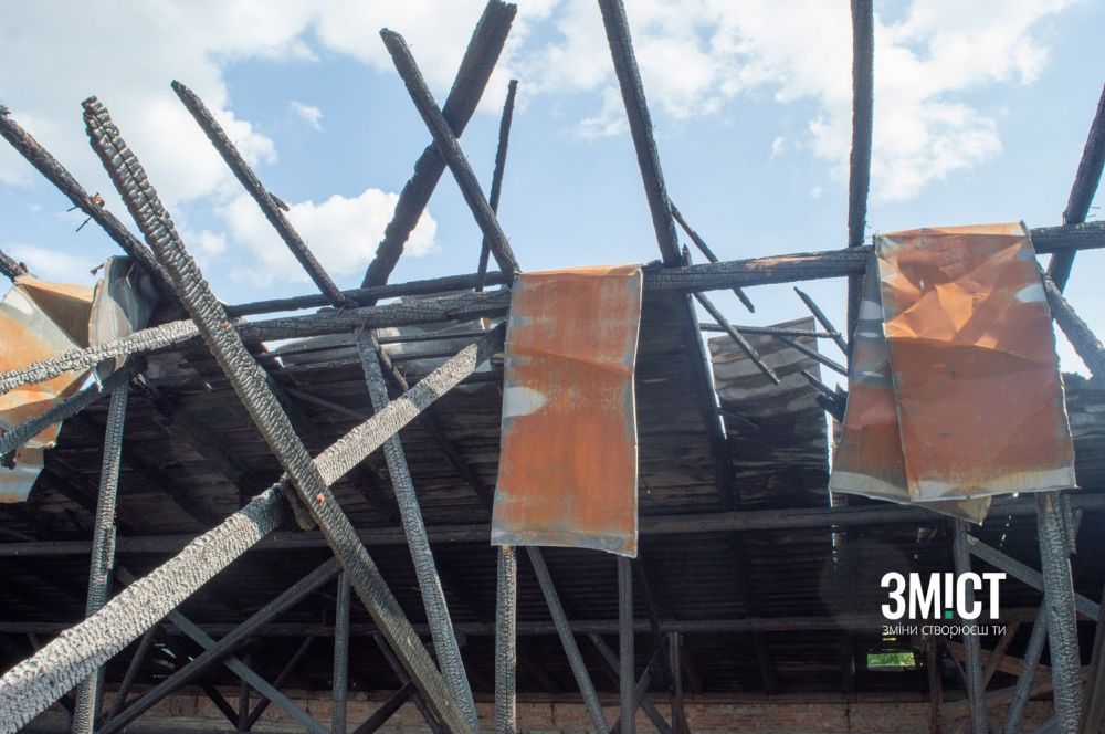 На даху Кадетського